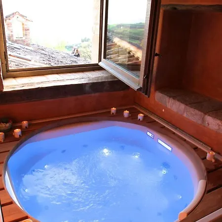 Sleeps 13 Pool Air Con Wifi