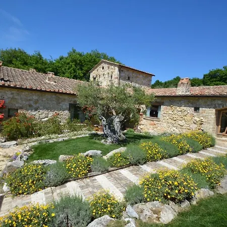 Sleeps 13 Pool Air Con Wifi