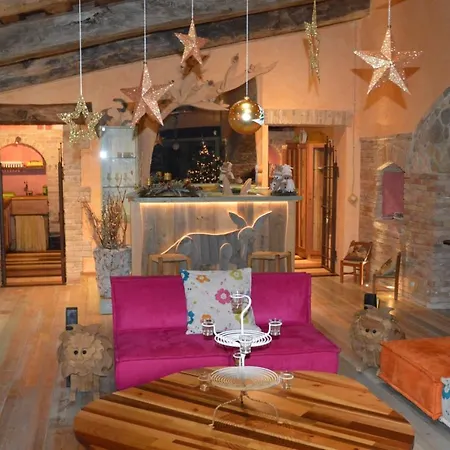Sleeps 13 Pool Air Con Wifi Semesterbostad Guardea