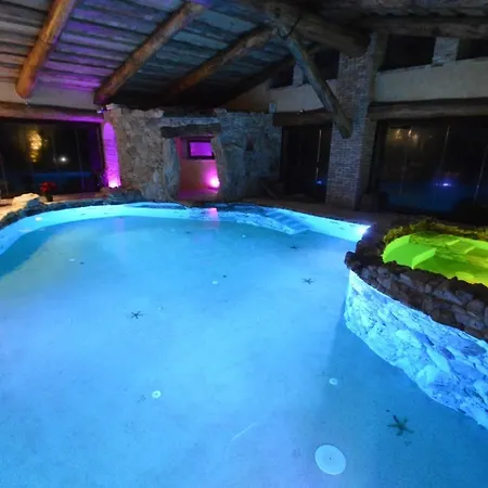 別荘 Sleeps 13 Pool Air Con Wifi Guardea